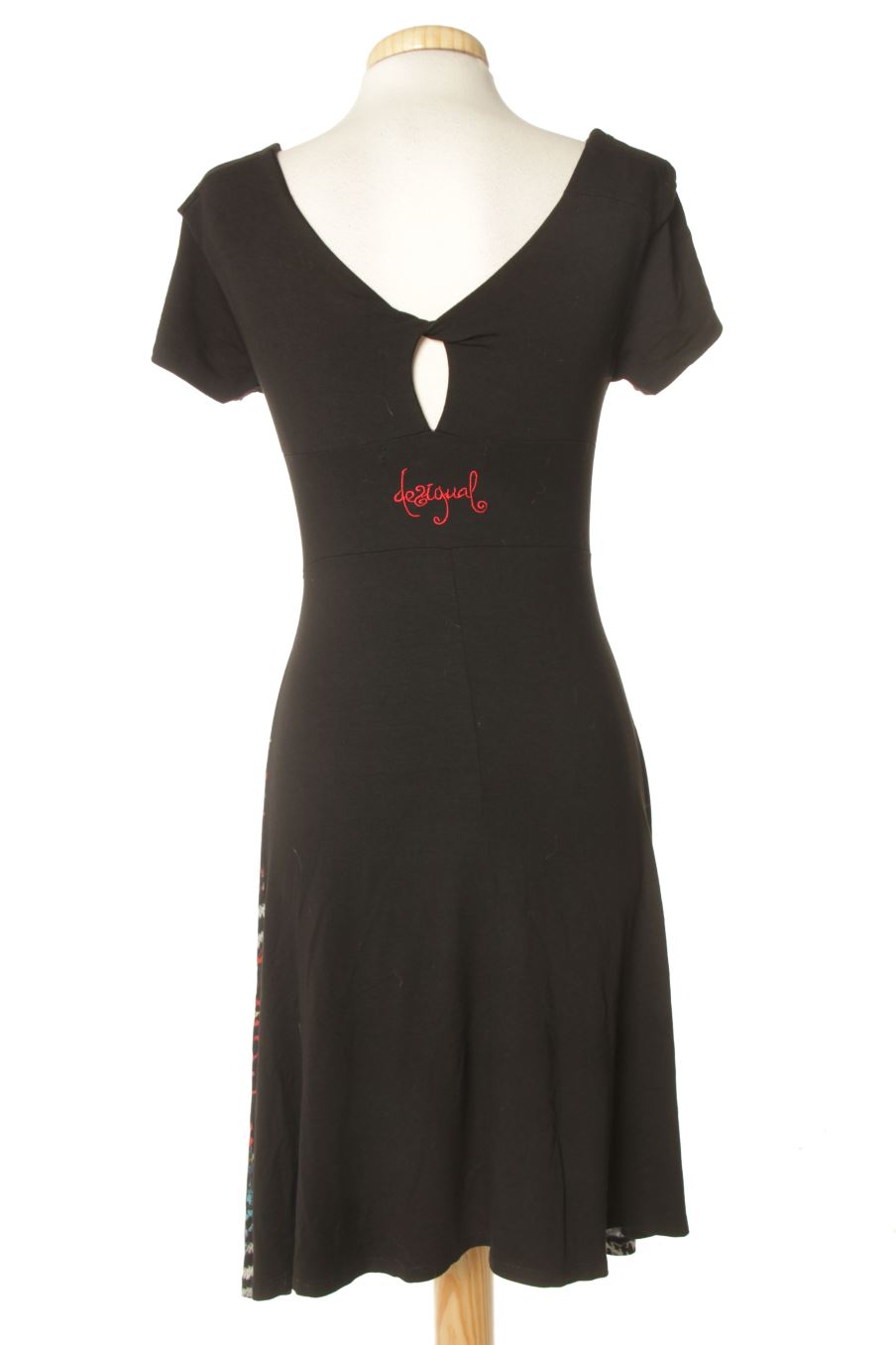 Einfaches Kleid von Desigual Größe S, Farbe Aufdruck, für