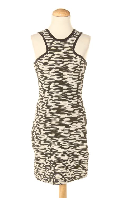 Einfaches Kleid