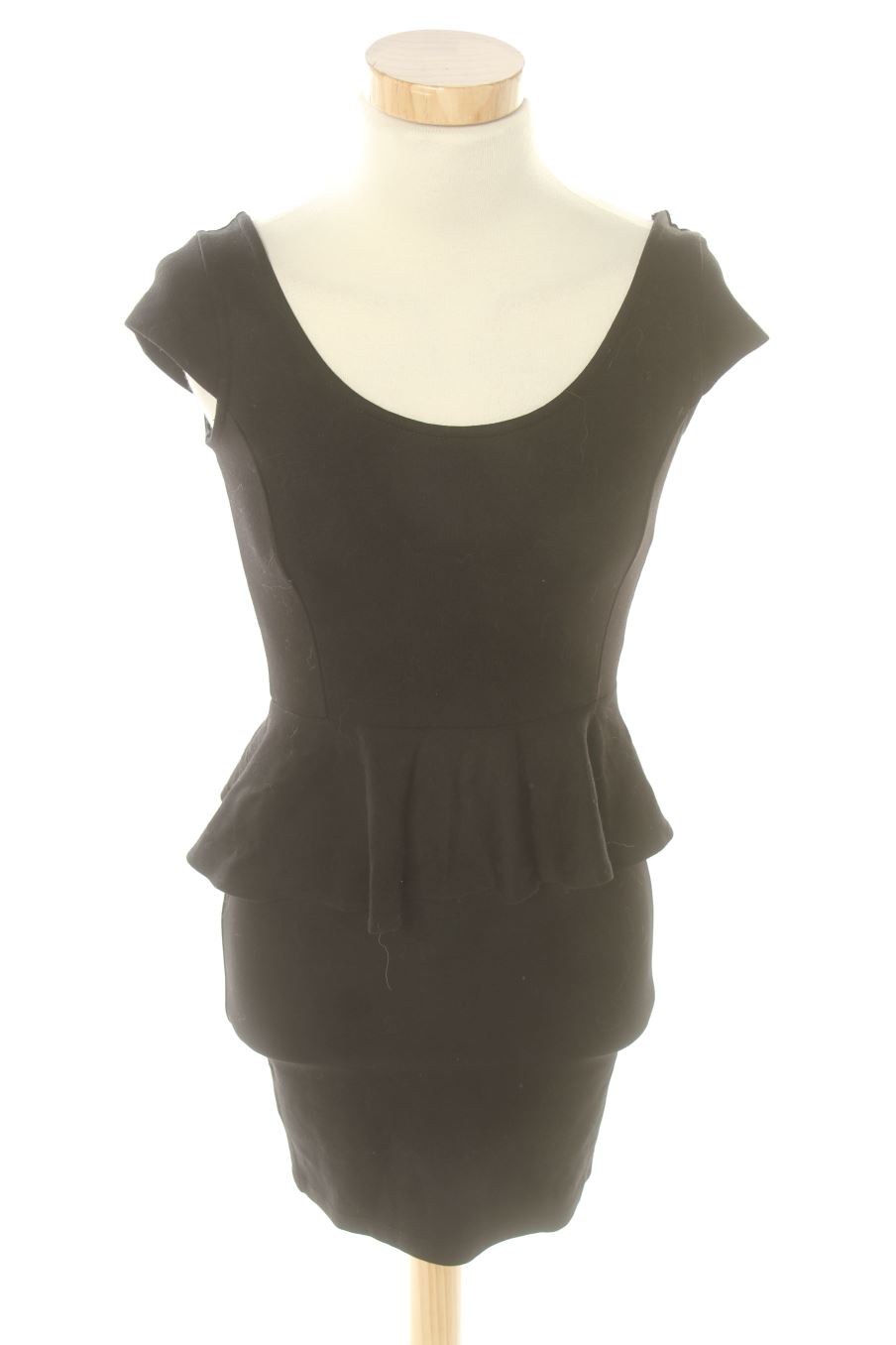 Robe casual Stradivarius de la taille S, de couleur noir