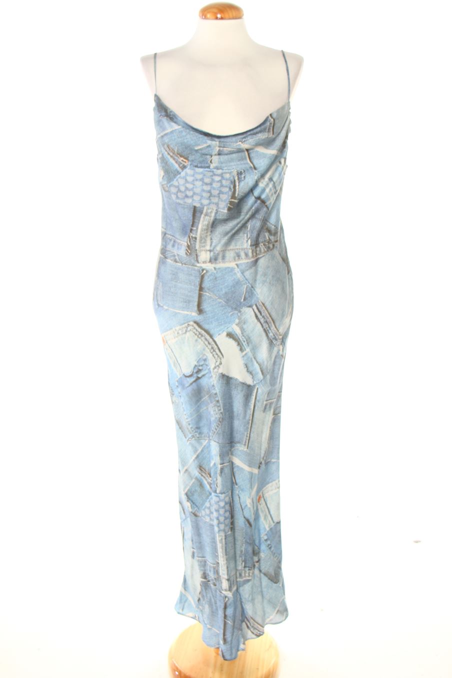 Robe casual Desigual de la taille M, de couleur imprimés