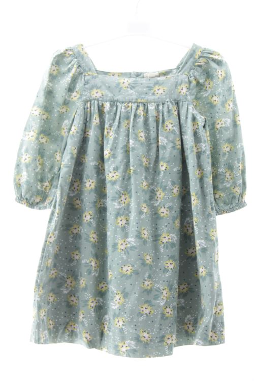 Aufwändiges Kleid