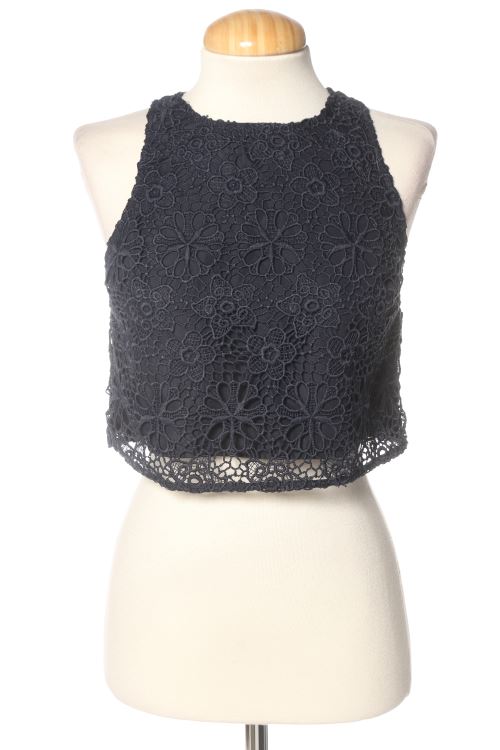Aufwändiges Top