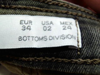 Vaqueros de Bershka de la talla 34, de color verde de ropa vaquera