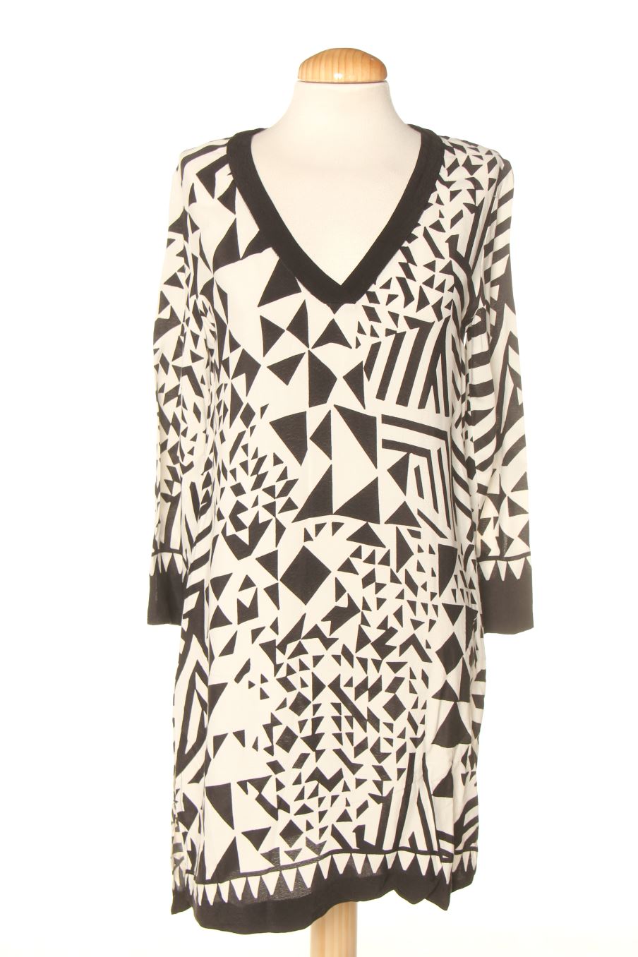 Vestido casual de Mango de la talla XS, de color negro