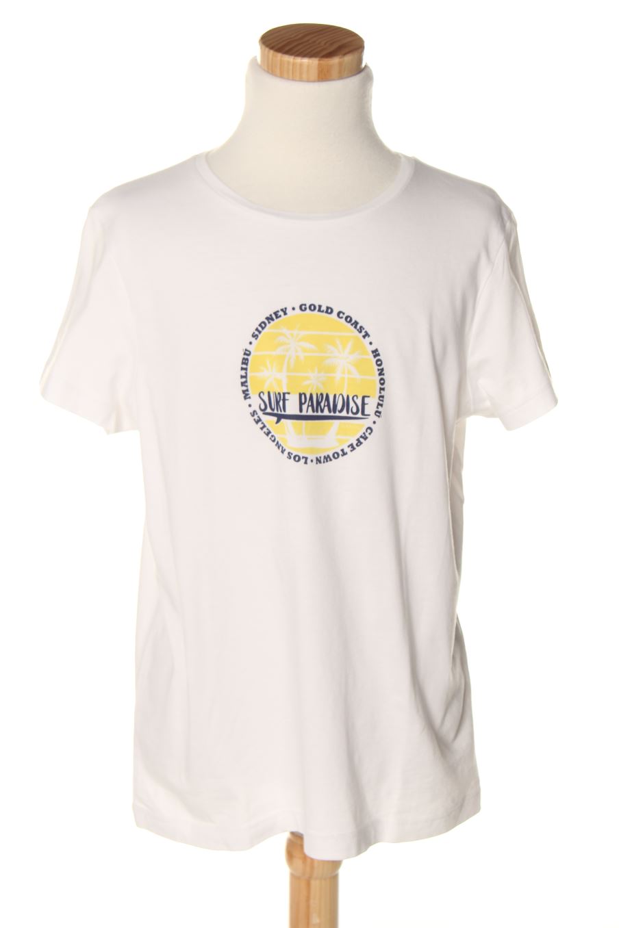 T-shirt Nanos de la taille 12 ans de seconde main