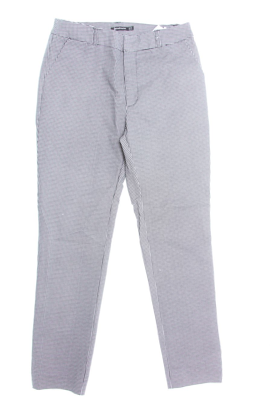 Pantalones de Stradivarius de la talla 36, de color cuadros
