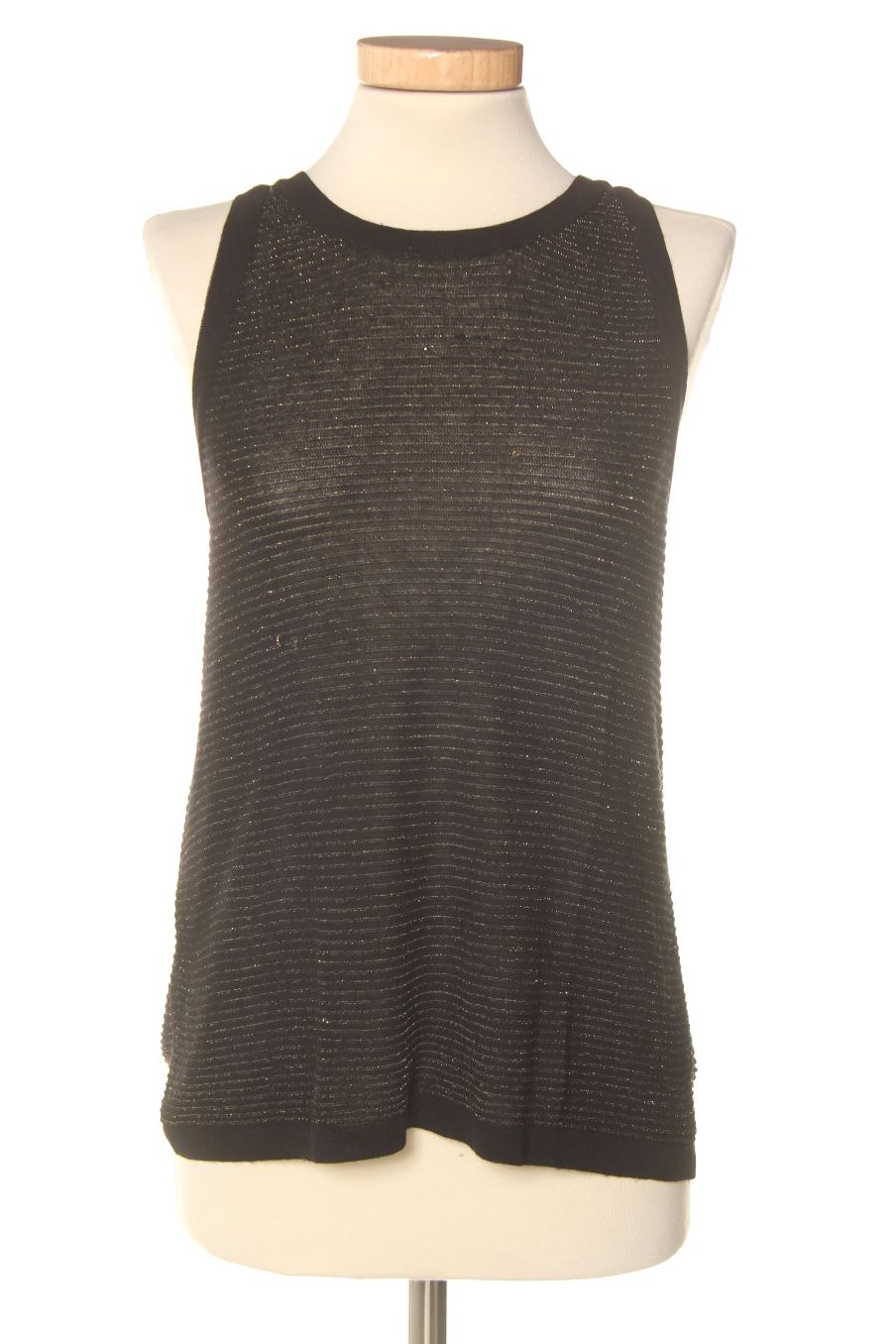 Top de Mango de la talla M, de color negro