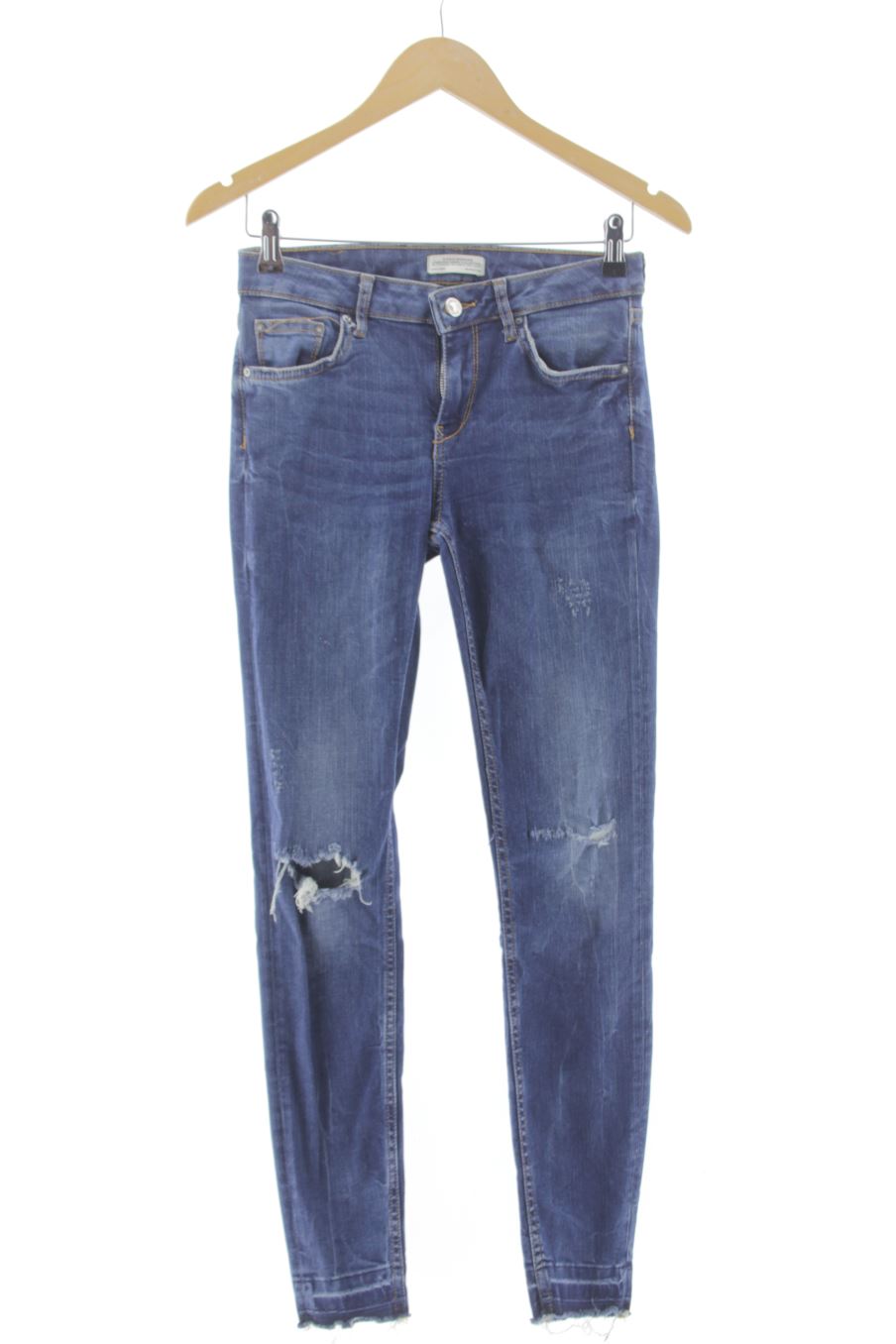 Jeans Zara de la taille 36, de couleur bleu de denim