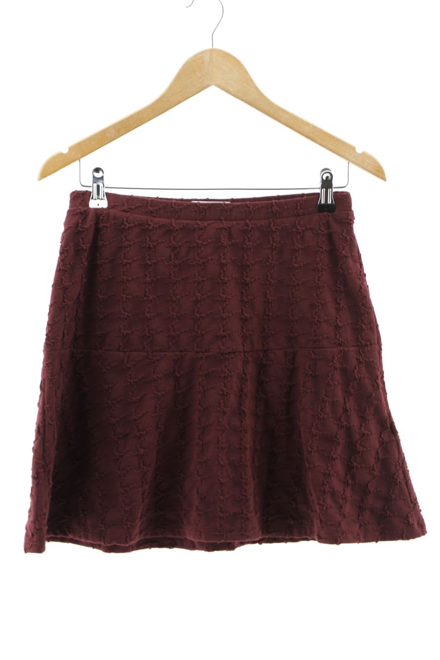 Jupe Street one de la taille 38, de couleur pourpre