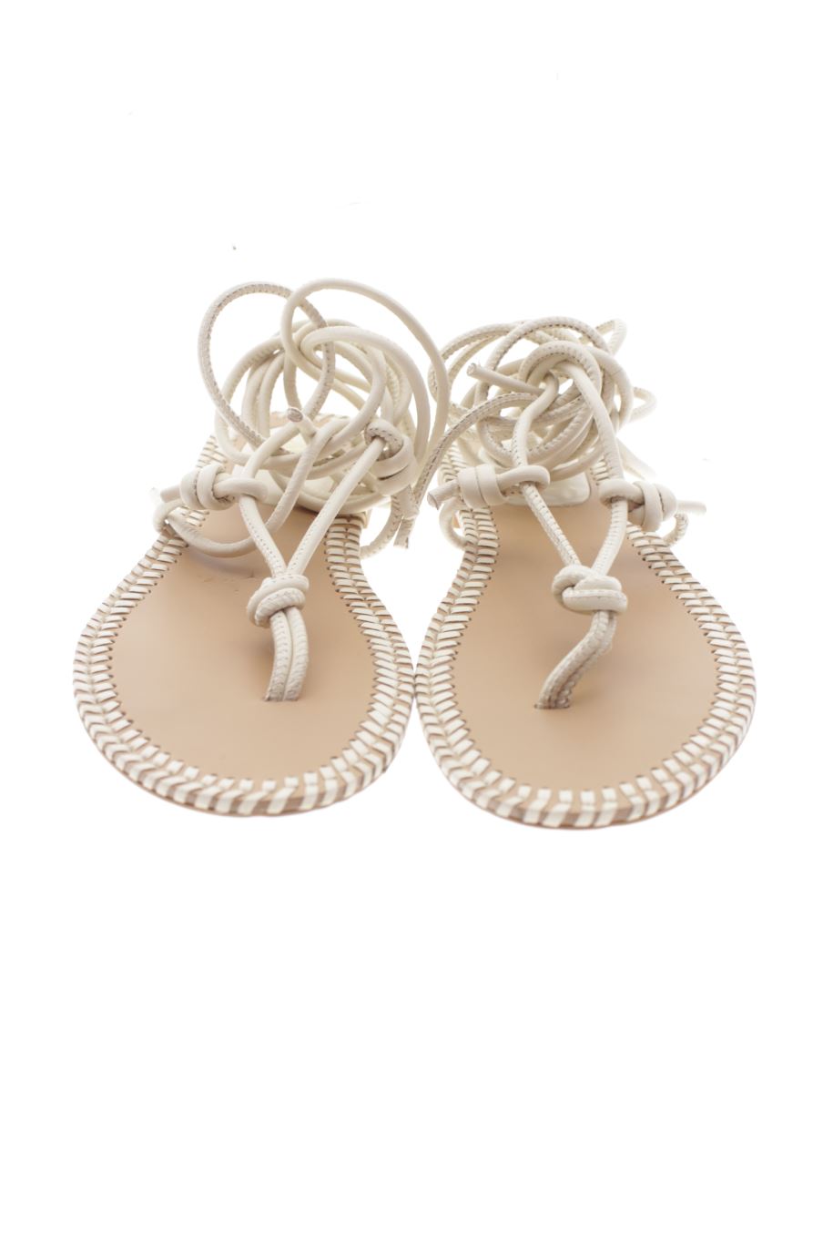 Sandalias planas de Zara de la talla 37, de color beige de