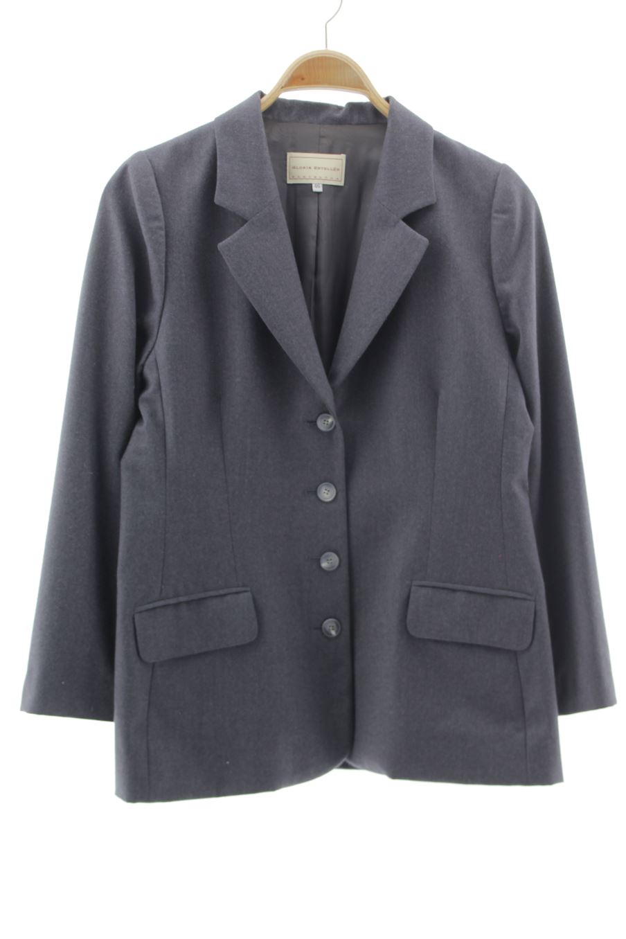 Costume Gloria Estellés de la taille 46, de couleur gris