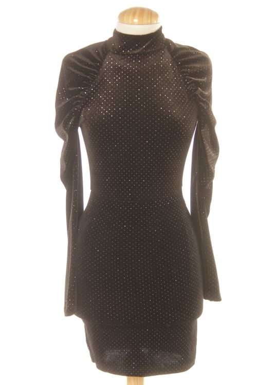 Aufwändiges Kleid