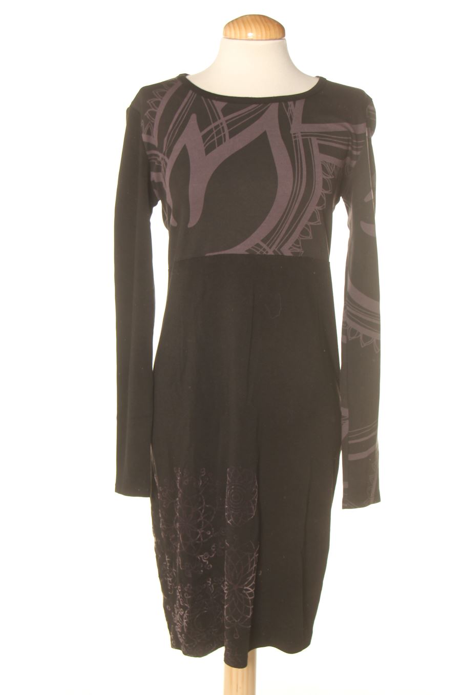 Einfaches Kleid von Smash Größe L, Farbe Schwarz, für