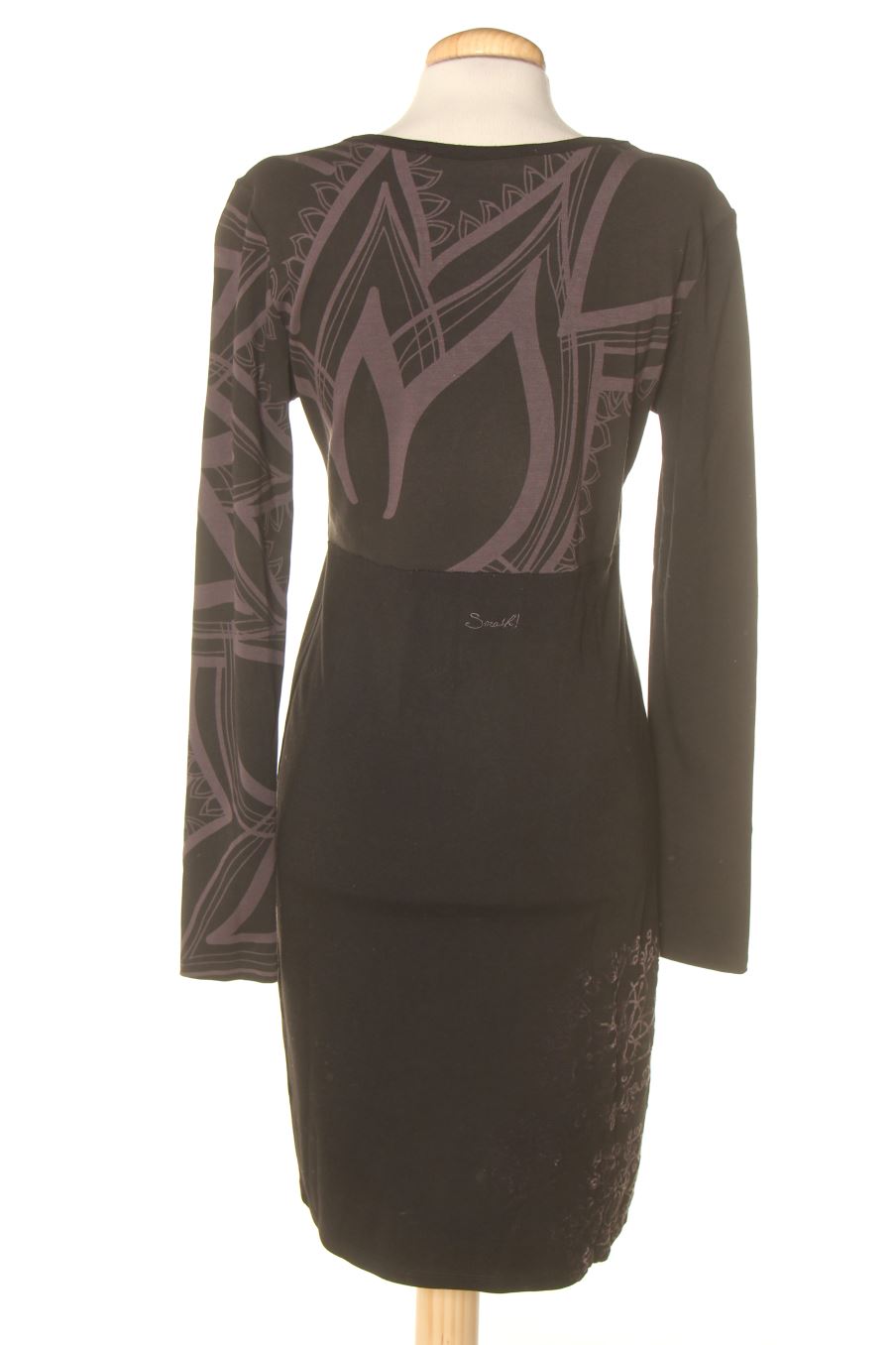 Einfaches Kleid von Smash Größe L, Farbe Schwarz, für