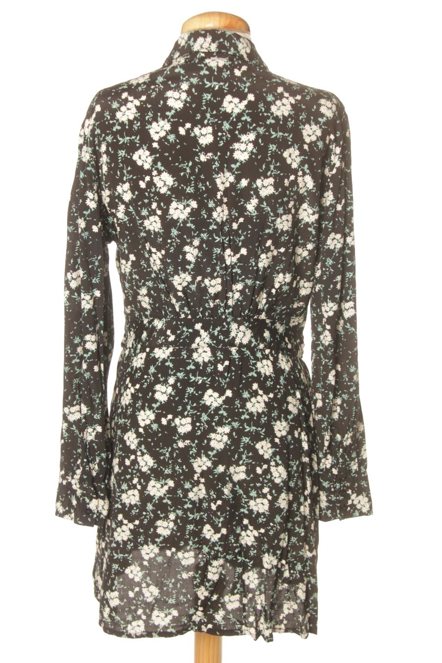 Robe casual Pimkie de la taille 40, de couleur fleurs
