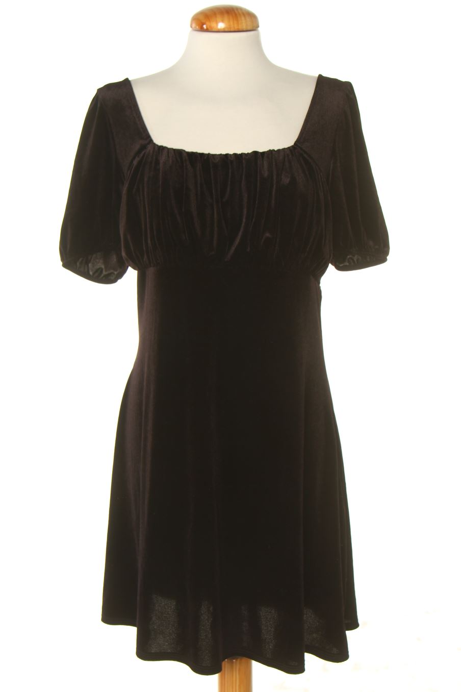 Robe H&M de la taille L, de couleur noir