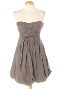Vestido casual M Stradivarius, foto 1 de 2