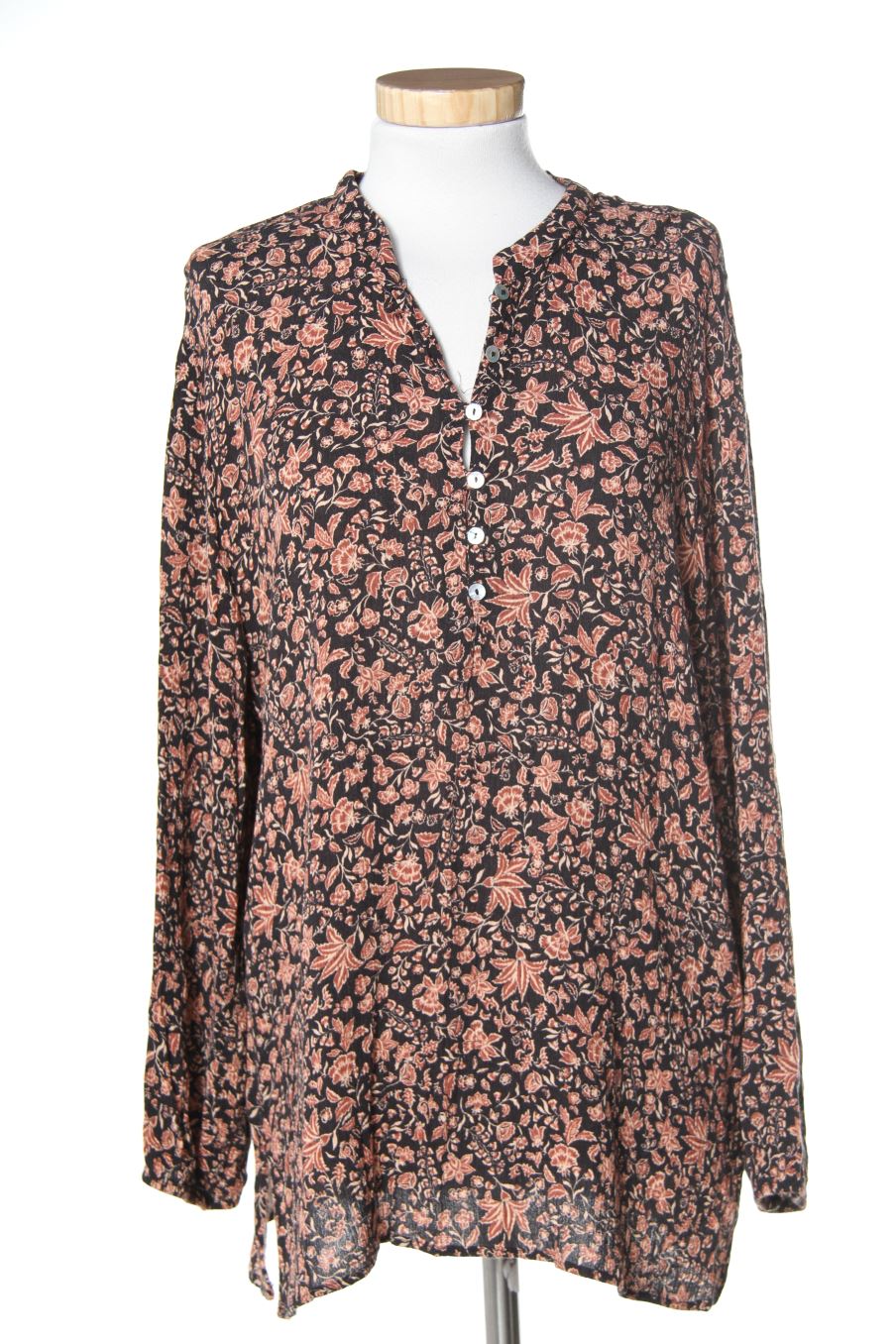 Blusa de manga larga de Pull & Bear de la talla S, de color flores