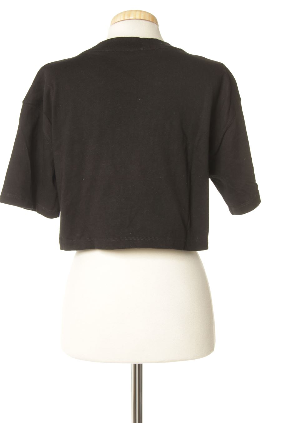 T-shirt Zara de la taille S, de couleur noir