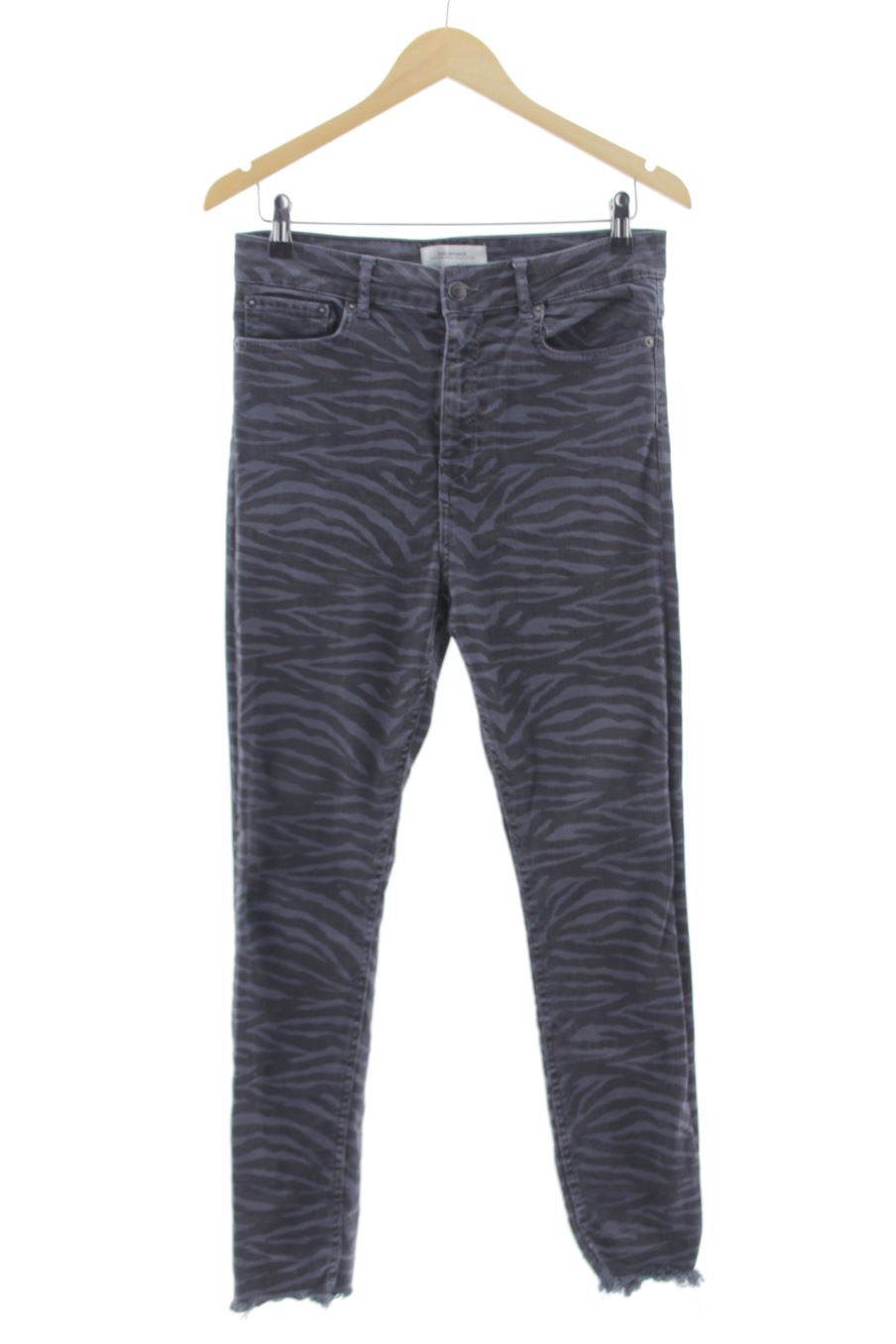 Vaquero de Zara de la talla 40, de color animal print de ropa vaquera