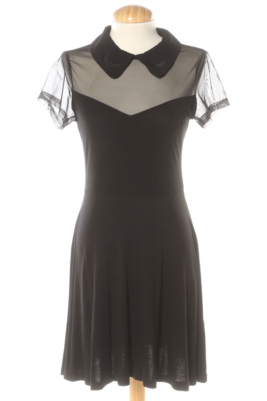 Robe casual Killstar de la taille S, de couleur noir