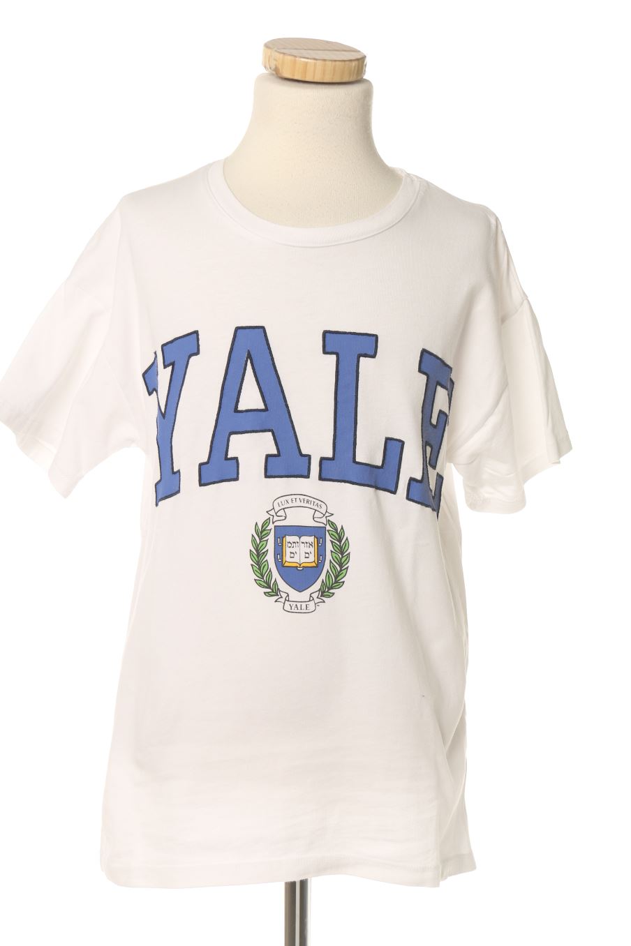 T-shirt Zara de la taille 13 ans de seconde main