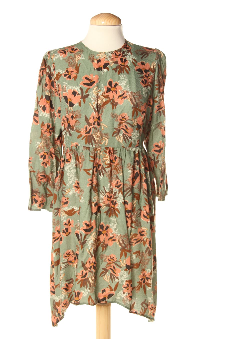 Vestido casual de White & One de la talla L, de color estampado