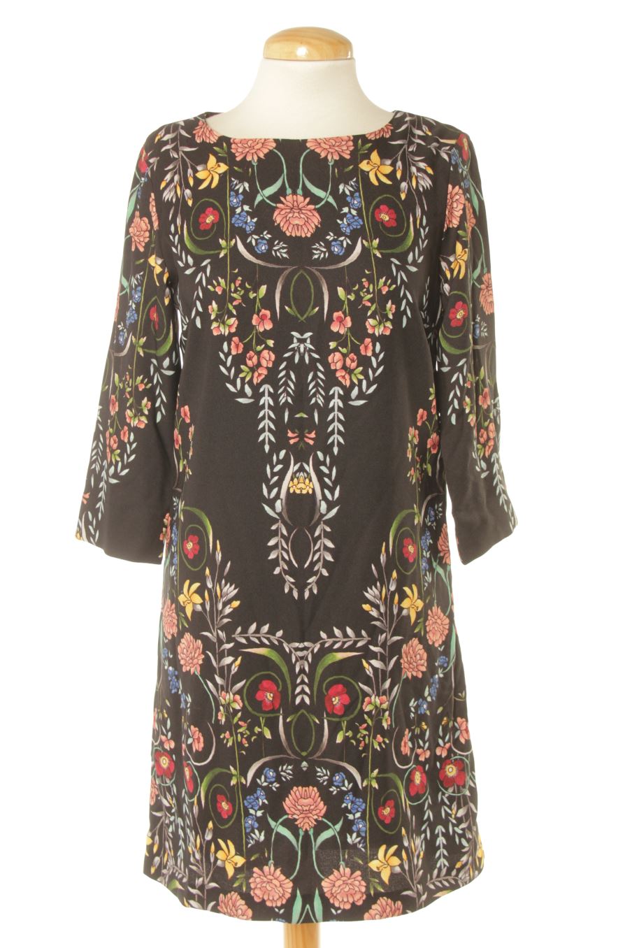 Robe Desigual taille 36 NEUVE (encore étiquetée) - Vêtements