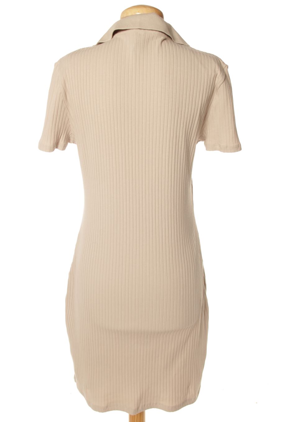 Robe casual H&M de la taille L, de couleur beige
