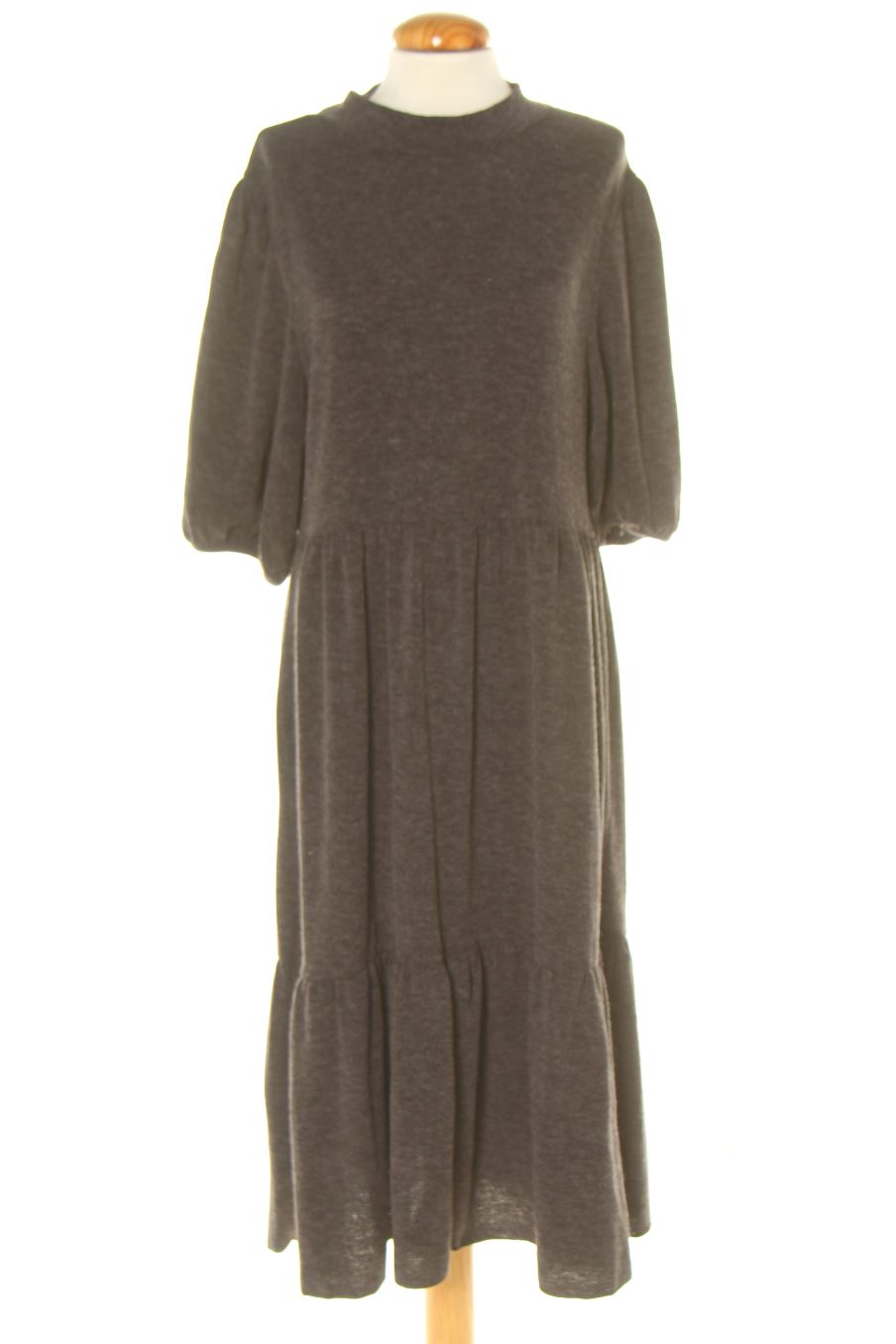 Robe casual Zara de la taille L, de couleur gris