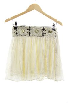 Aufwändiger Rock S Lamorena