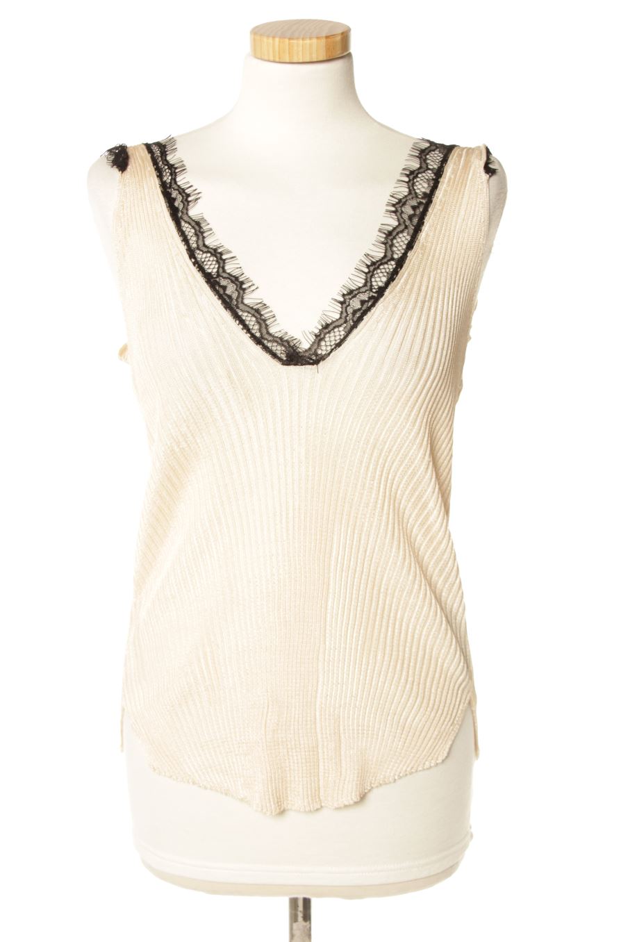 Top Zara de la taille S, de couleur beige