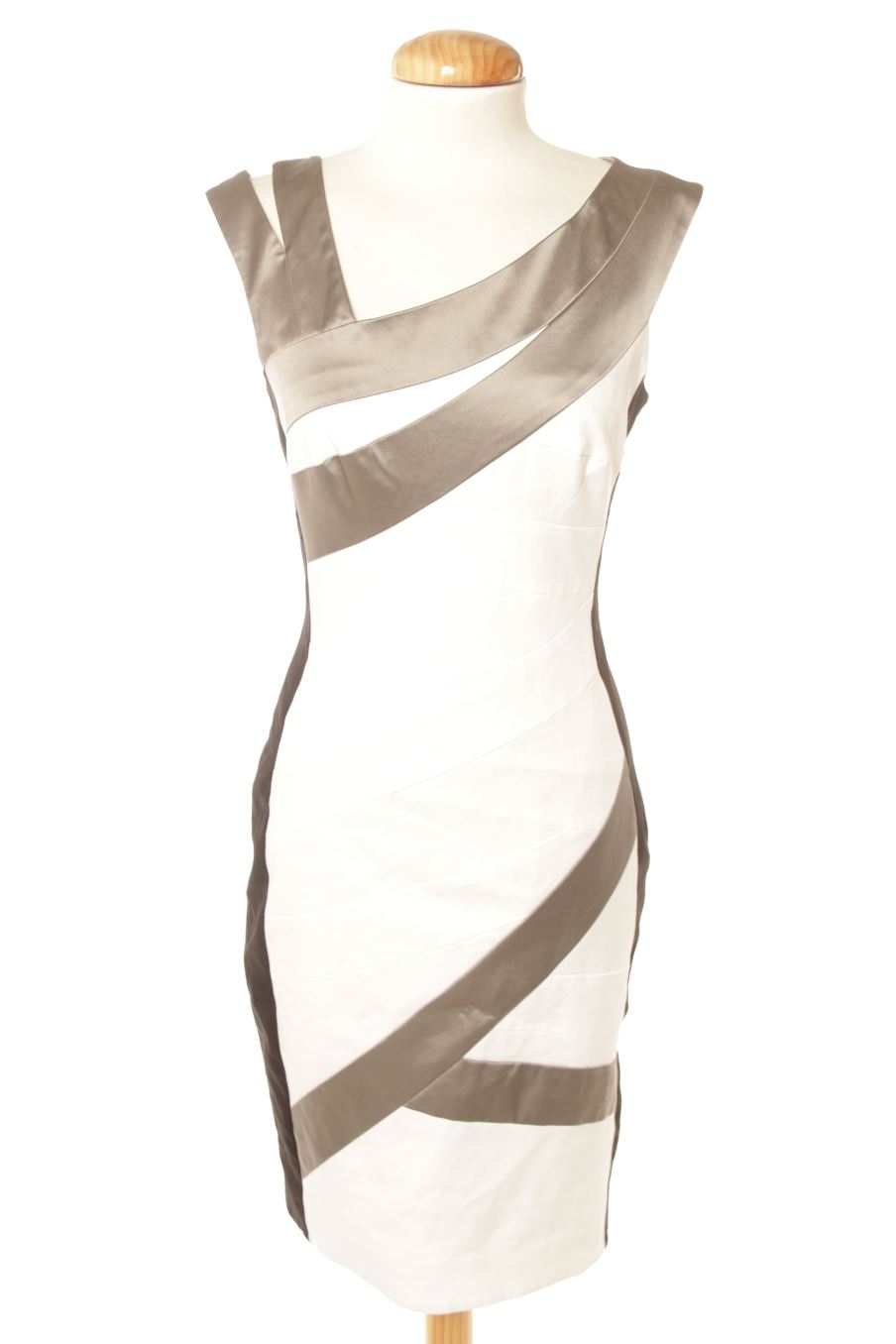 Einfaches Kleid von KAREN MILLEN Größe 38, Farbe Weiss, für