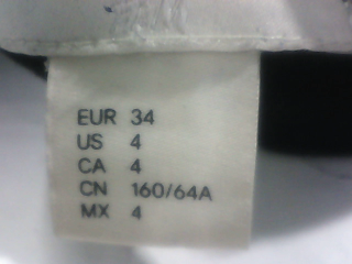 Jeans H&M de la taille 34, de couleur noir de denim