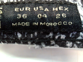 Vaqueros de Zara de la talla 36, de color animal print
