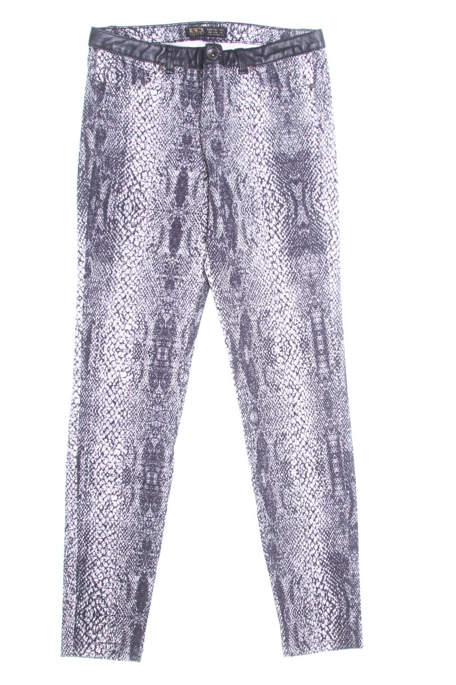 Vaqueros de Zara de la talla 36, de color animal print
