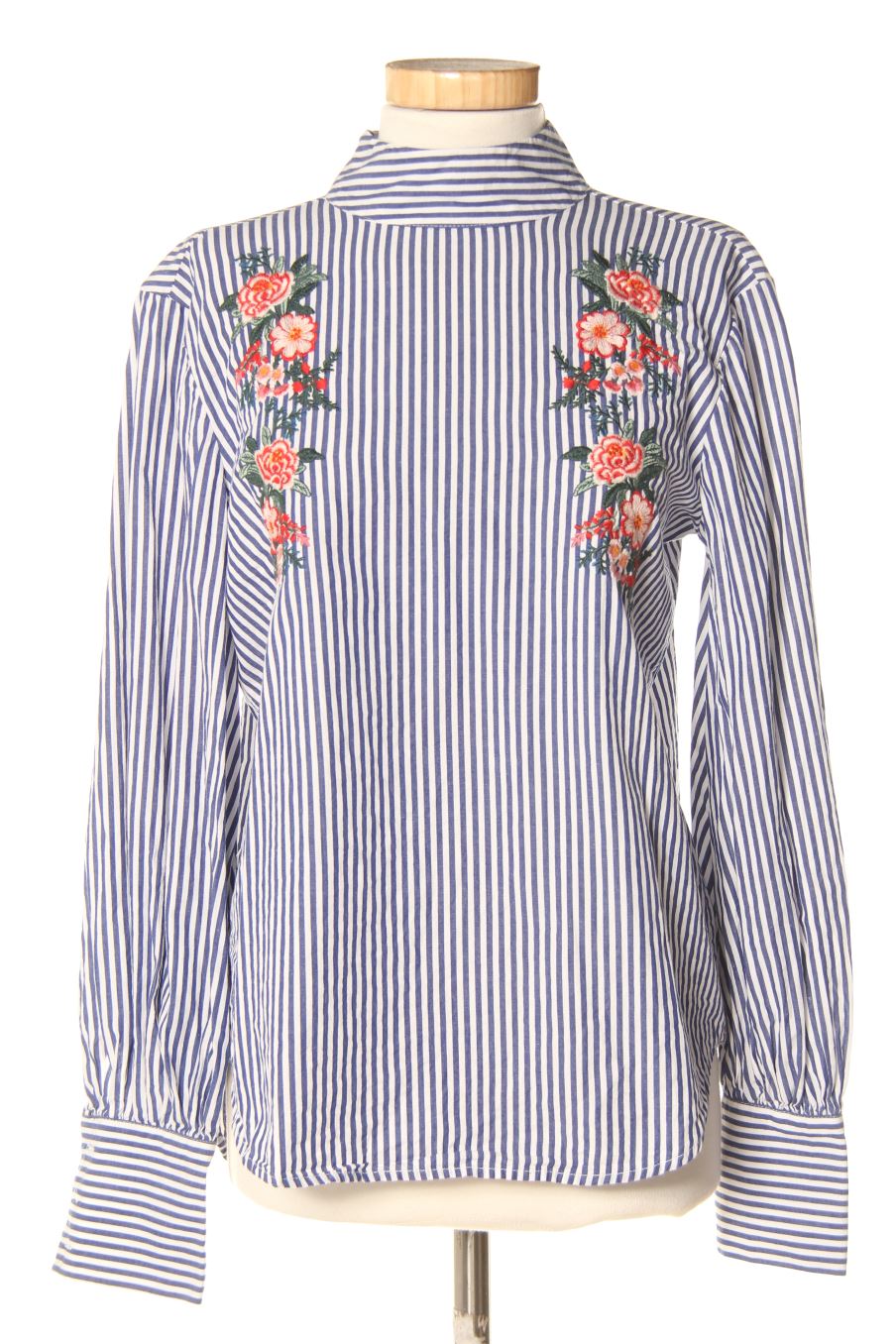 Blusa de manga larga de Vadim de la talla M, de color rayas