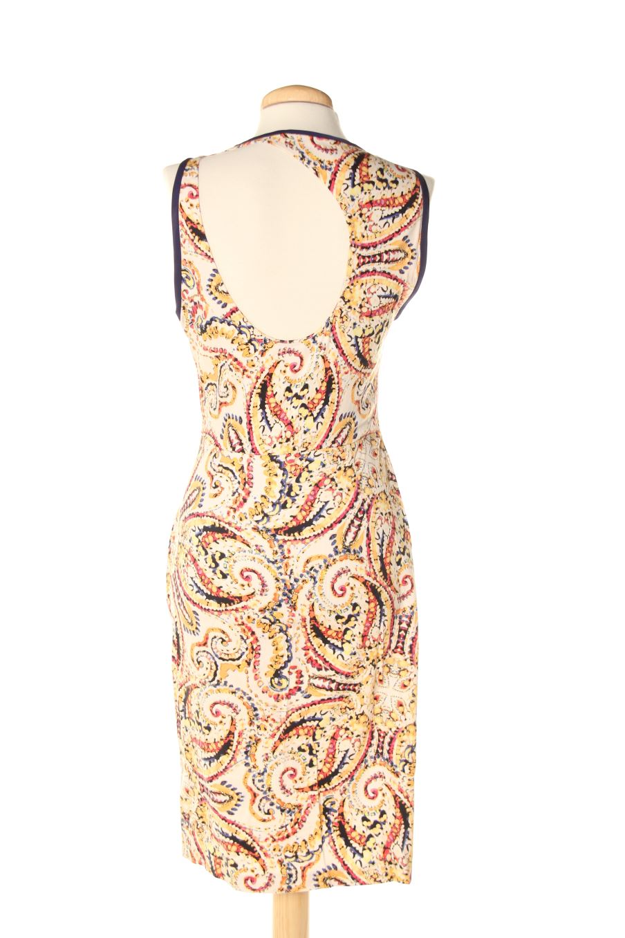 Vestido casual de Zara de la talla M, de color estampado