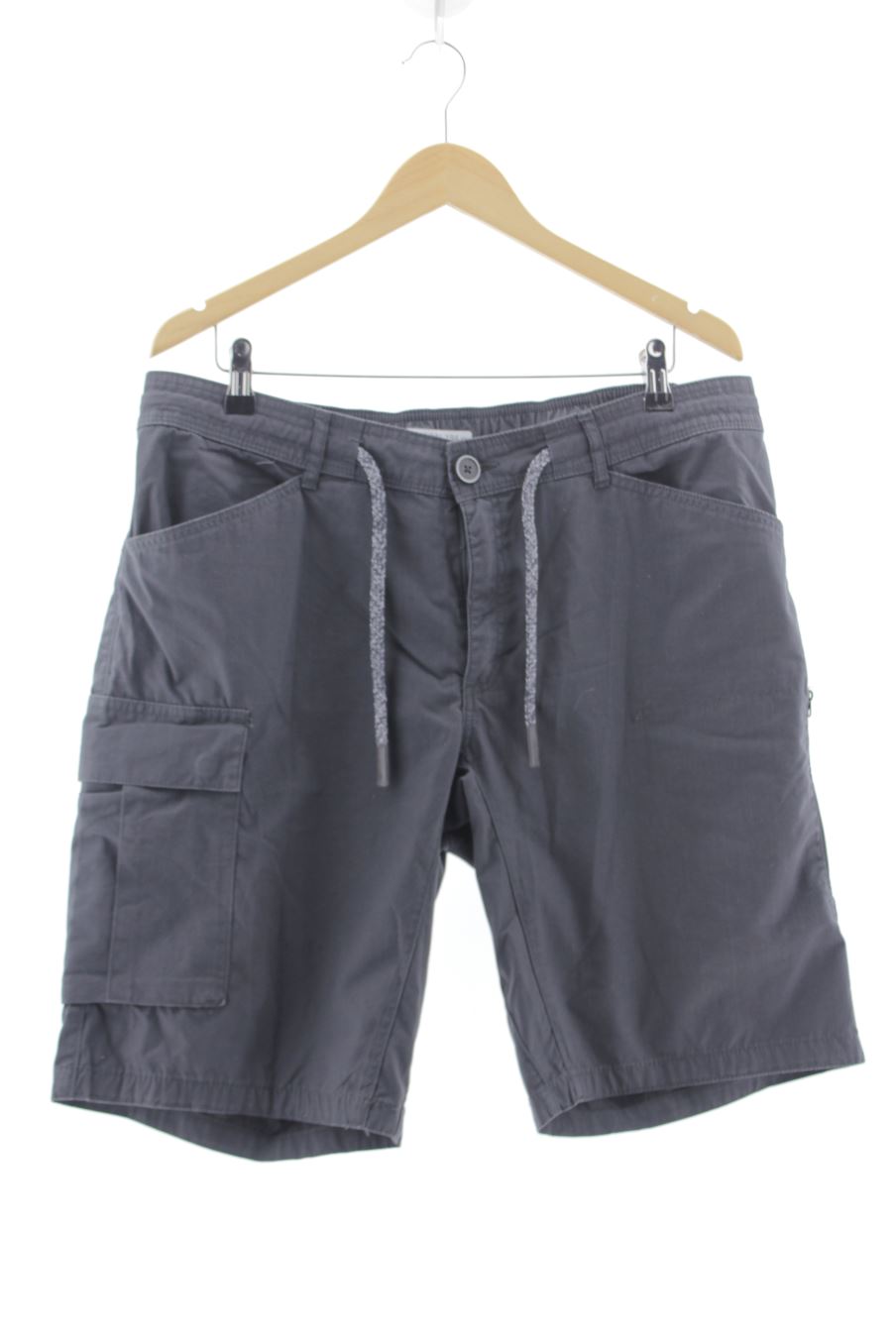 Pantalón corto de Decathlon de la talla 48