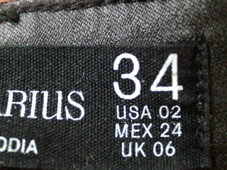 Pantalon Stradivarius de la taille 34, de couleur noir de synthétique