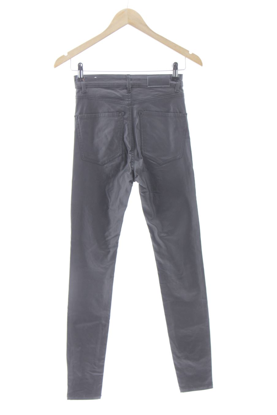 Pantalon Stradivarius de la taille 34, de couleur noir de synthétique