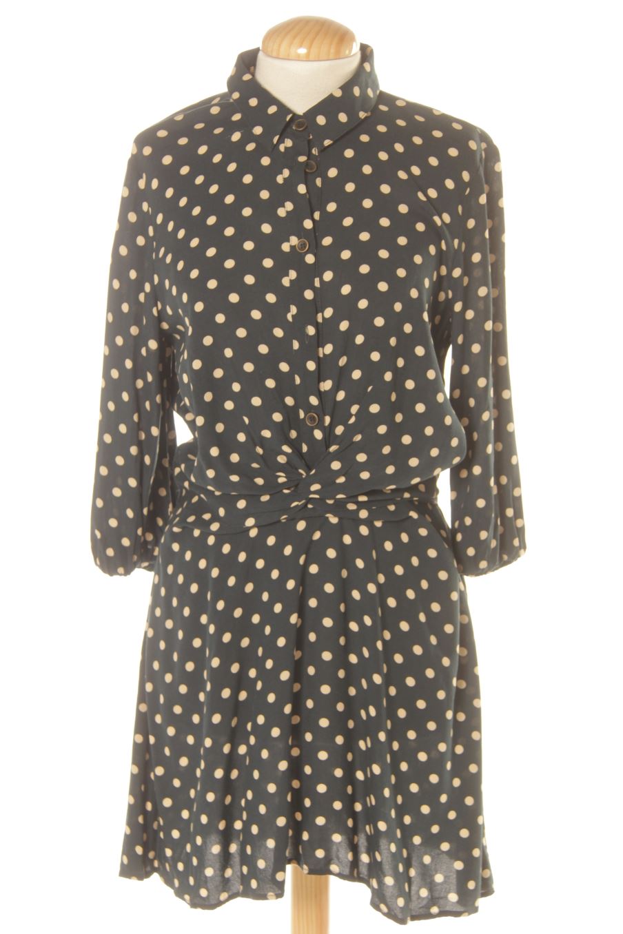 Robe casual Zara de la taille M, de couleur imprimés