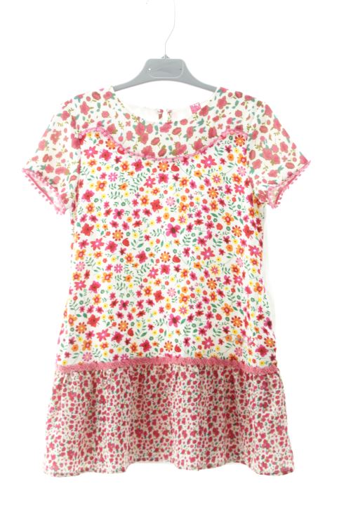 Aufwändiges Kleid