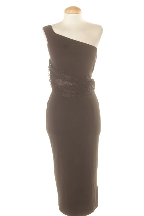 Aufwändiges Kleid