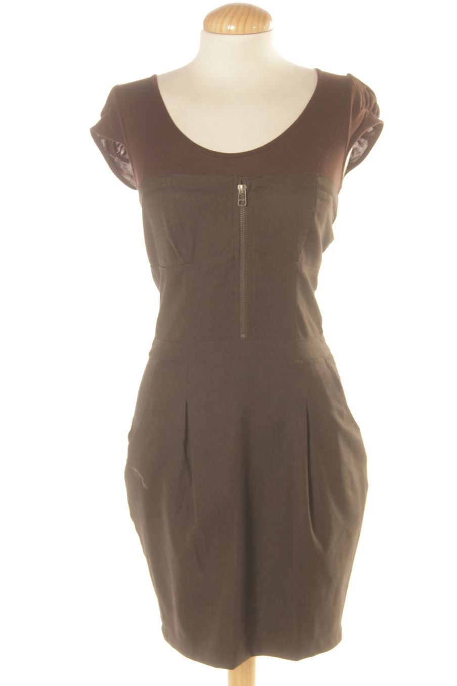 Vestido casual de Stradivarius de la talla S, de color marrón