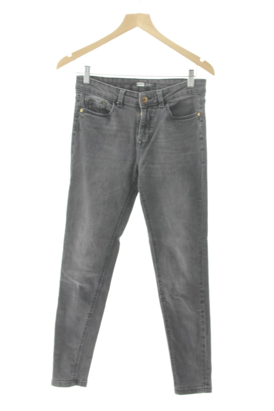 Jeans Stradivarius de la taille 38, de couleur gris de denim