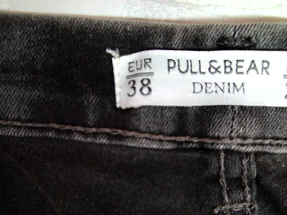 Jeans Pull & Bear de la taille 38, de couleur gris de denim