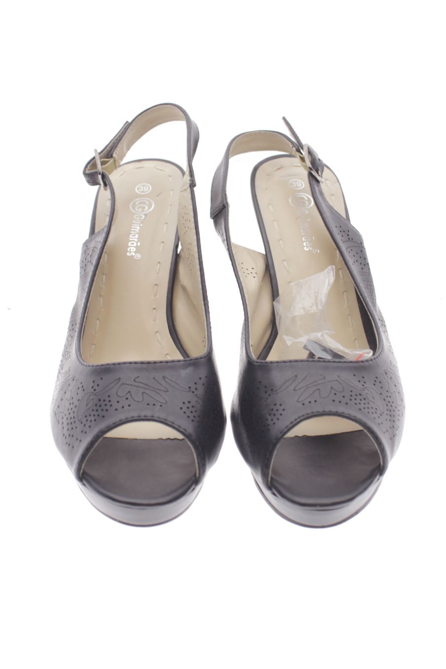 Sandalias tacon de Guimaráes de la talla 39, de color negro de