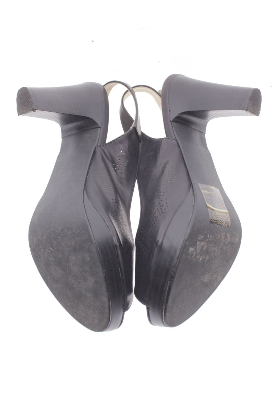 Sandalias tacon de Guimaráes de la talla 39, de color negro de
