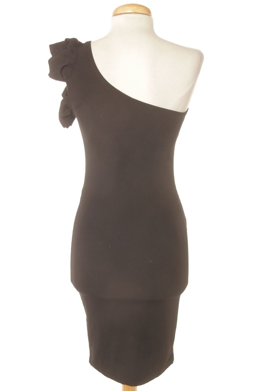 Robe casual Bershka de la taille S, de couleur noir